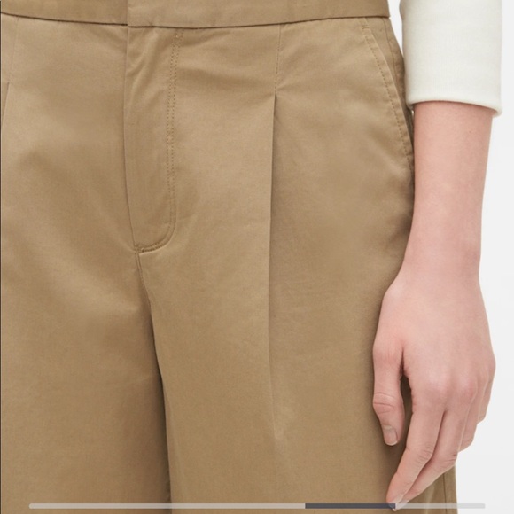 Gap - Picture 4 of 9